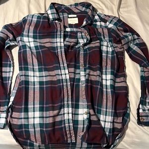 Basic American Eagle button up flannel